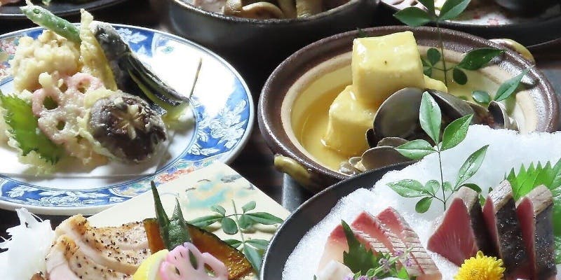 忘年会に◯2時間飲み放題付き！朝取れ鮮魚お造り5種盛や季節食材を楽しむ＋2時間飲み放題付き