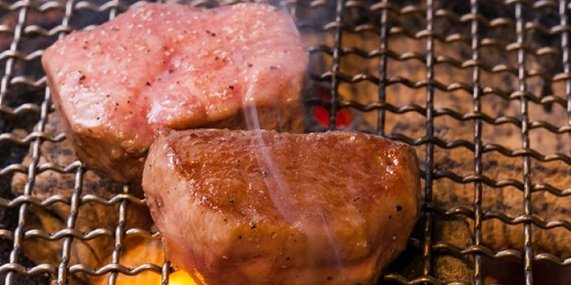 【極み牛タン堪能コース】国産極厚タン1枚2cmのタンが付き様々なタンが召し上がれるコース