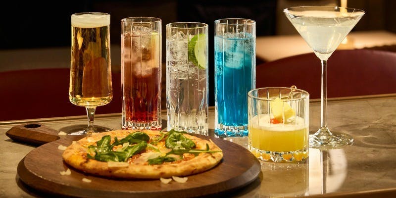 【カクテルオーダーバイキング】 ビール・カクテル20種飲み放題プラン　ミックスピザ付き