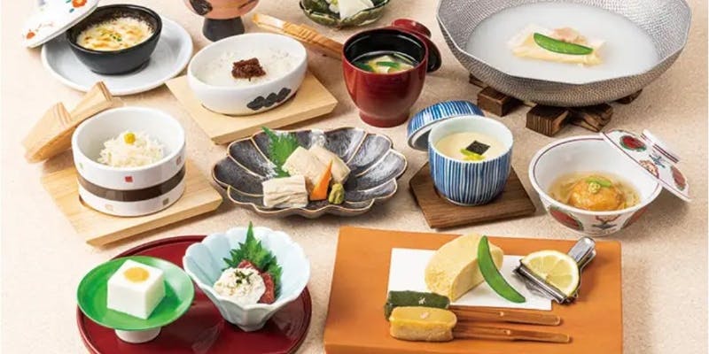 【梅の花懐石】梅の花の魅力が集結した創作懐石 全14品（鍋物/湯豆腐）