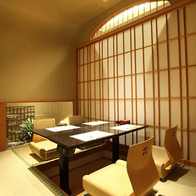 お祝いや接待、法要に相応しい上質な個室