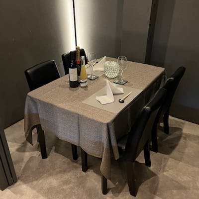 洗練された非日常空間で寛ぐ、大人の隠れ家