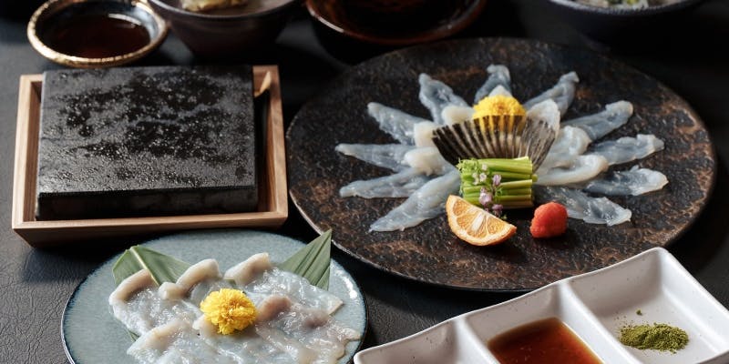 【ガーデンコース】ふぐ煮凝・溶岩焼きふぐ三種・ふぐ雑炊など全9品（天然ふぐ）