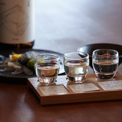 山口の地酒を多数ご用意。その他にもふぐ料理に合うワインなど。