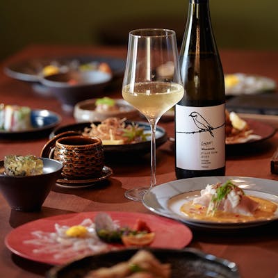 一年中味わえる本物の味を、極上の空間でお楽しみください。