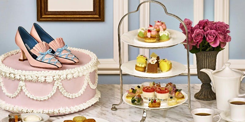 マリー・アントワネット by マノロ ブラニク アフタヌーンティー＋グラスシャンパン付き