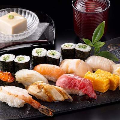 旬彩寿司会席で味わう四季の美味