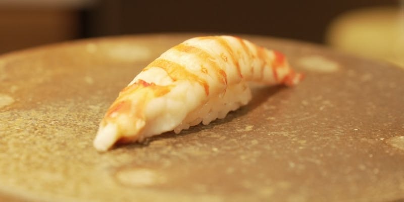 【昼のフルコース】季節の移ろいを感じるおまかせ握りを満喫