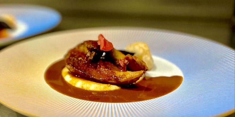 ムニュ　アグレアーブル　プリュス（メインはA5ランクおおいた和牛イチボ肉）