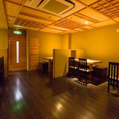 温もりのある落ち着いた空間で、心安らぐひとときを。