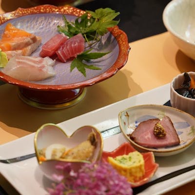 旬を味わう、心を満たす創作和食の粋