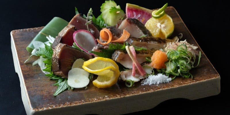 【高知堪能コース】わら焼き3種（かつお、ぶり、うつぼ）、四万十麦酒牛ステーキ、うなぎ蒲焼など全18品