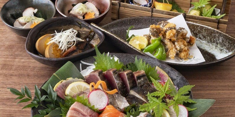 【豪華皿鉢盛りコース】本まぐろ入り豪華皿鉢（さわち）盛、四万十ビール牛ステーキ、うなぎ蒲焼など全20品
