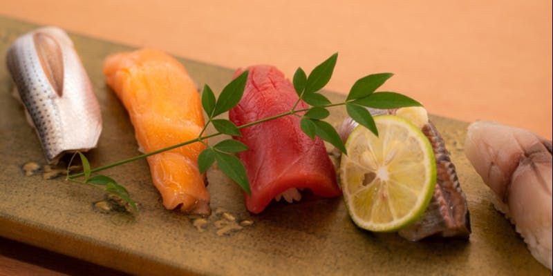 【特選握り寿司コース】ASA虎自慢の江戸前鮨10巻を含む全15品