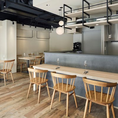 静けさと華やぎが共存する、神田のイタリアン。