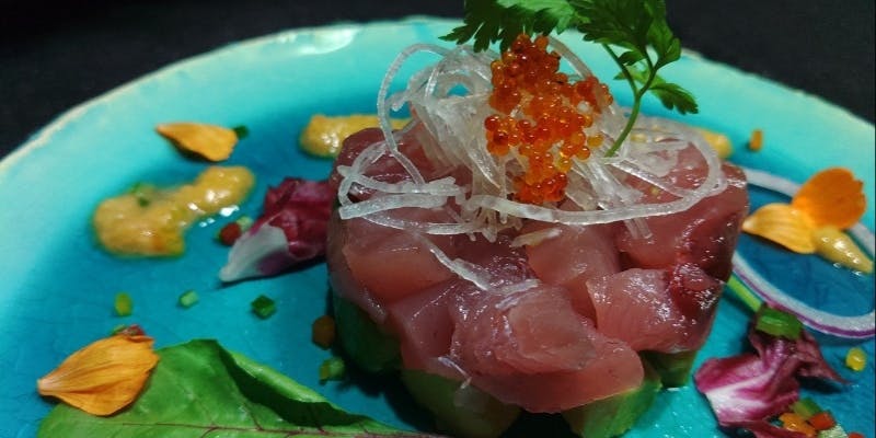 【おまかせコース】魚やお肉などの燻製料理が勢揃い、〆は土鍋ご飯を楽しむプラン全14品　（チャージ料込）