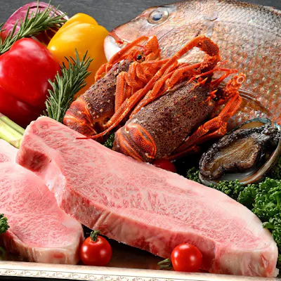 自然豊かな男鹿市直送の魚介類や野菜
