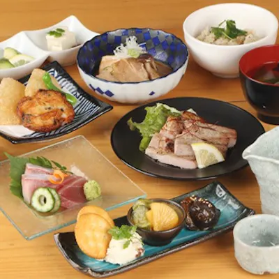 酒の魅力を引き立てる繊細な酒肴