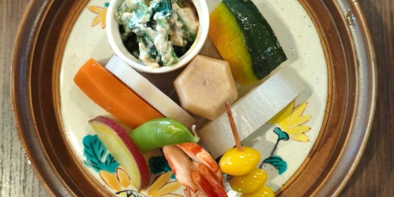 【8,800円コース】前菜、造り、蒸し物、油もの、麺類、など全10品程度（個室確約）