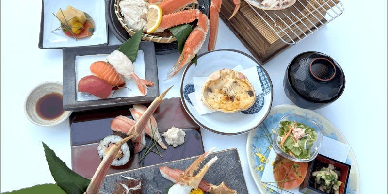 【ディナーメニュー】～かに寿司会席～かにのお造り、かに寿司盛、甲羅焼き、かに半身盛など全8品
