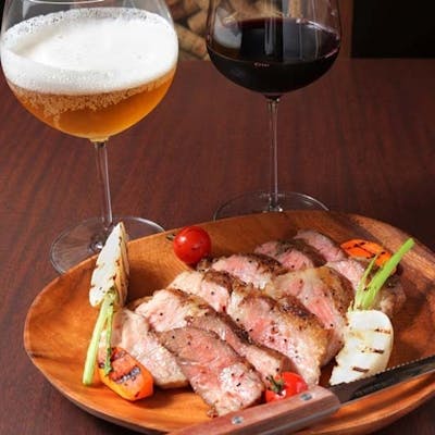 ソムリエ厳選ワインと映えるカクテル