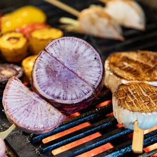 旬の鎌倉野菜を使った「焼き野菜串」は野菜本来の味を楽しめる