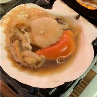 卓上七輪で楽しむ帆立の貝焼き