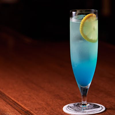 熟練バーテンダーによる多彩なカクテル