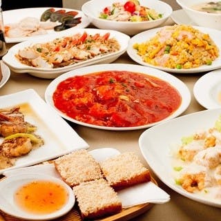 リーズナブルな価格で海老料理を堪能