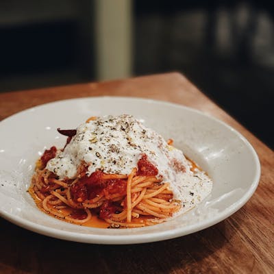 落ち着いた雰囲気の店内で特別なひとときを