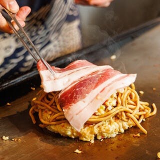 混ぜ焼きで仕上げるふんわりお好み焼き