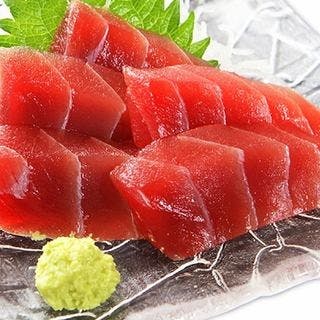 新鮮な魚介のお刺身と多彩な美酒