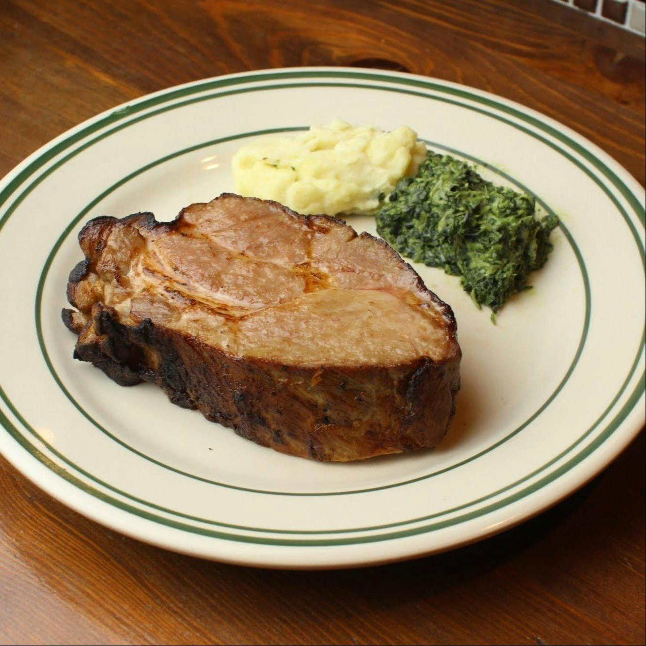 厳選された豚肉の旨味を堪能