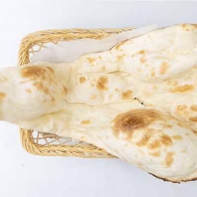 焼きたてのふっくらナン