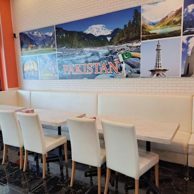 パリッと食感!西葛西の隠れた名店フライドチキン専門店。