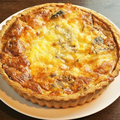 手作りキッシュで旬の味わいを堪能