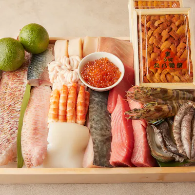各地から吟味された鮮魚。全ての素材に拘る一貫