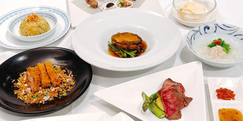 大海老のチリソース・黒毛和牛サーロイン・あわびのオイスター煮込みなど全8品