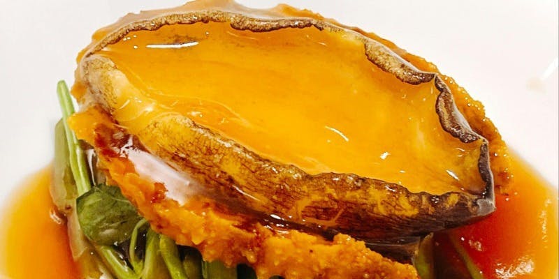 大海老のチリソース・ホタテ・牛バラの煮込みがメインのディナーコース全7品