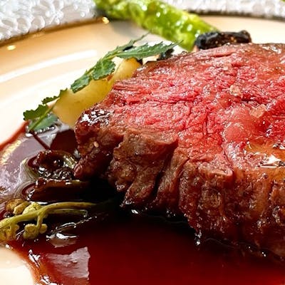 希少なウメビーフと河内ワインで楽しむ贅沢なひととき