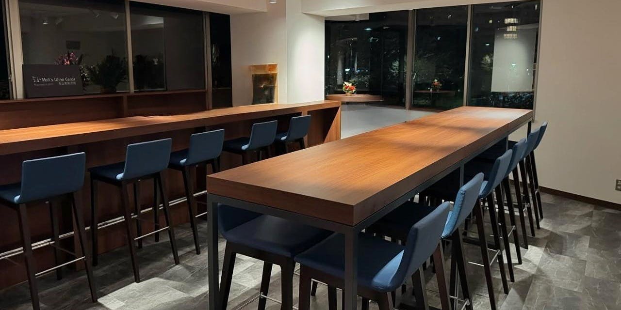 Mali’s Wine Cellar Bar - 画像1