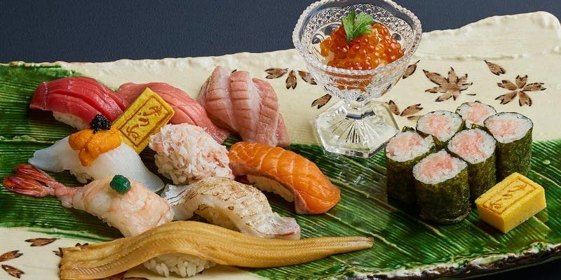 【月のね特製 プレミアム極】  熟成鮨と創作魚料理が愉しめる当店の最上位10品コース