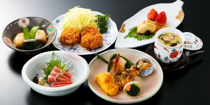 【宴（うたげ）】前菜、刺身、焼き物、蒸物、揚げ物、デザート　全9品