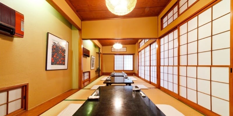 【錦（にしき）】前菜、刺身、焼き物、蒸物、酢の物、揚げ物、デザート　全10品