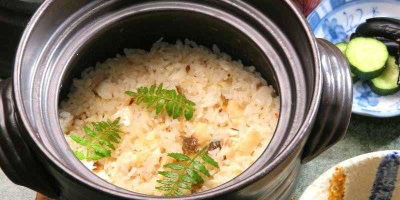 輝（かがやき）　お造り五種・煮もの・八寸・揚もの・鯛めしなど全8品