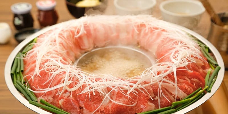 博多炊き肉鍋　九州産黒毛和牛三角コース