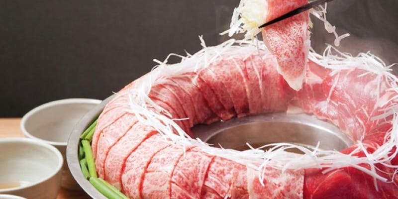 博多炊き肉鍋　九州産黒毛和牛リブロース×鹿児島県産黒豚「黒宝豚」コース