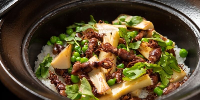 【飲み放題付コース（8品）】