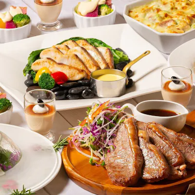 ライブ感あふれる洋食の贅沢時間