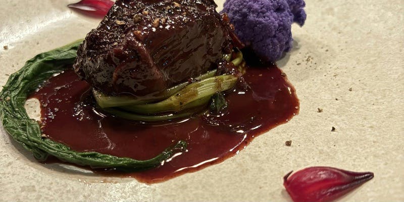 【ランチ限定】COURSE B　サラダ・前菜2種からパスタ又はリゾット・魚又は肉料理・デザートまで味わう